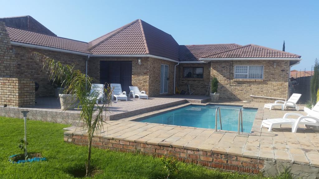 Ebenezer Guesthouse Bluewater Bay Port Elizabeth Exterior foto