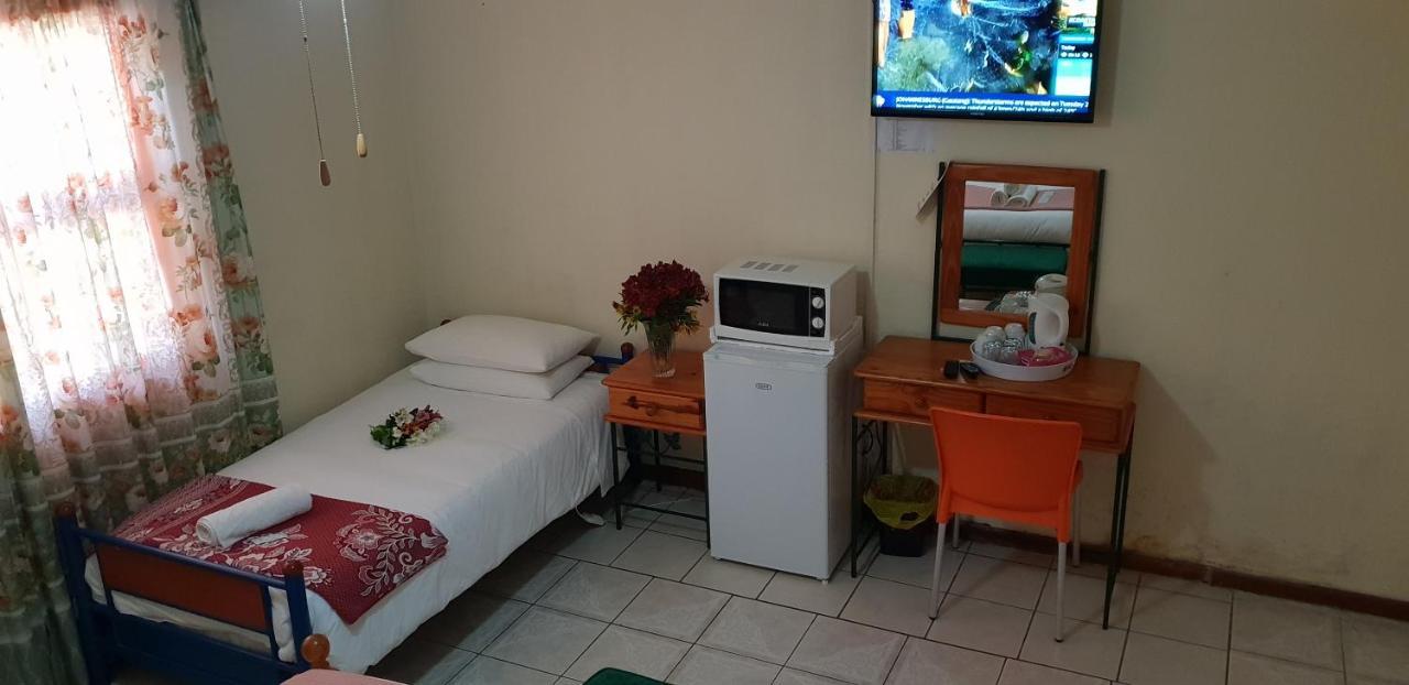 Ebenezer Guesthouse Bluewater Bay Port Elizabeth Exterior foto