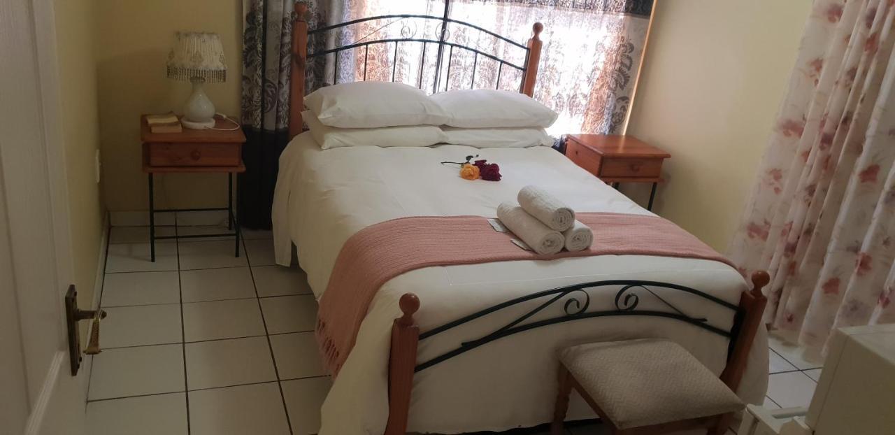 Ebenezer Guesthouse Bluewater Bay Port Elizabeth Exterior foto