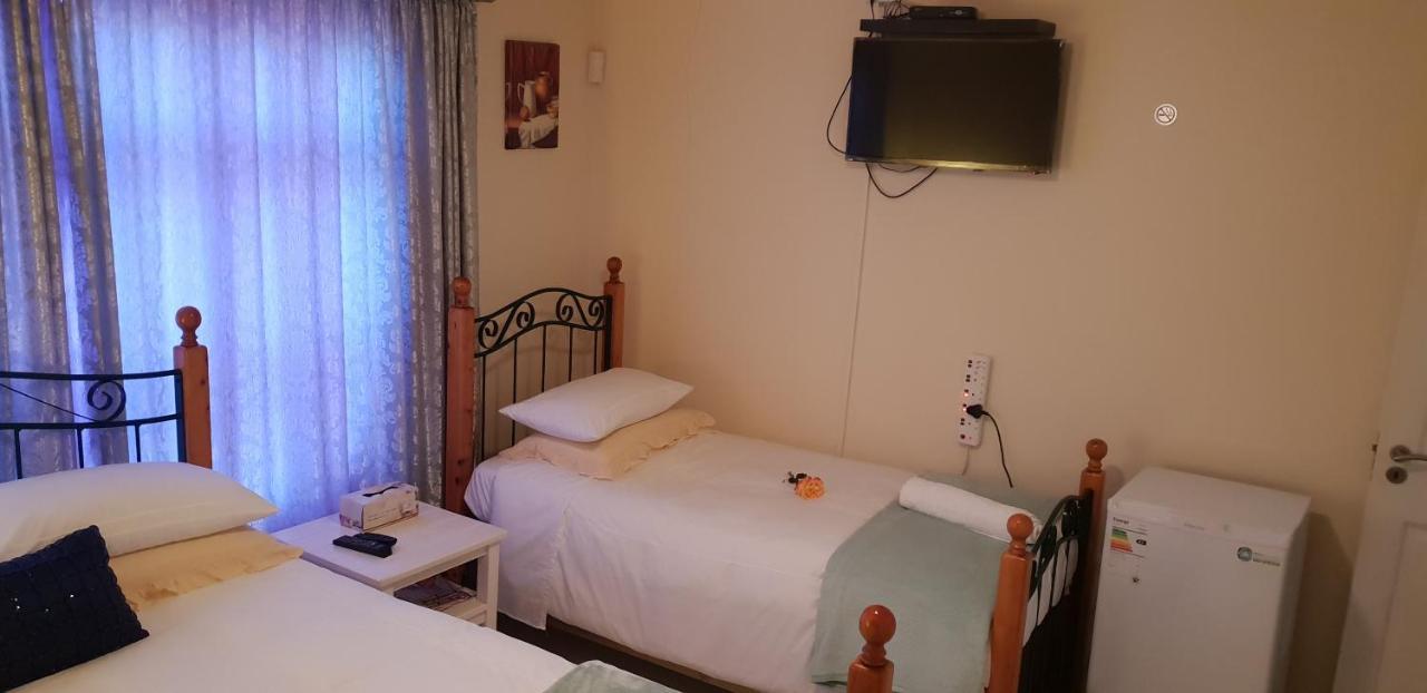 Ebenezer Guesthouse Bluewater Bay Port Elizabeth Exterior foto